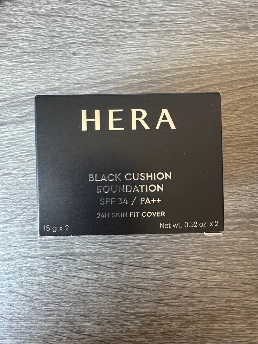 HERA Black Cushion Foundation - Black/Gold Packaging